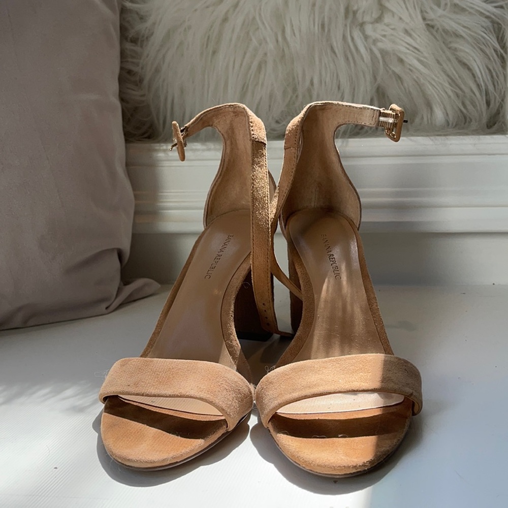 Banana Republic Heels